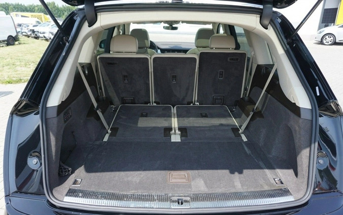 Audi Q7 cena 214900 przebieg: 83433, rok produkcji 2019 z Pruszków małe 781